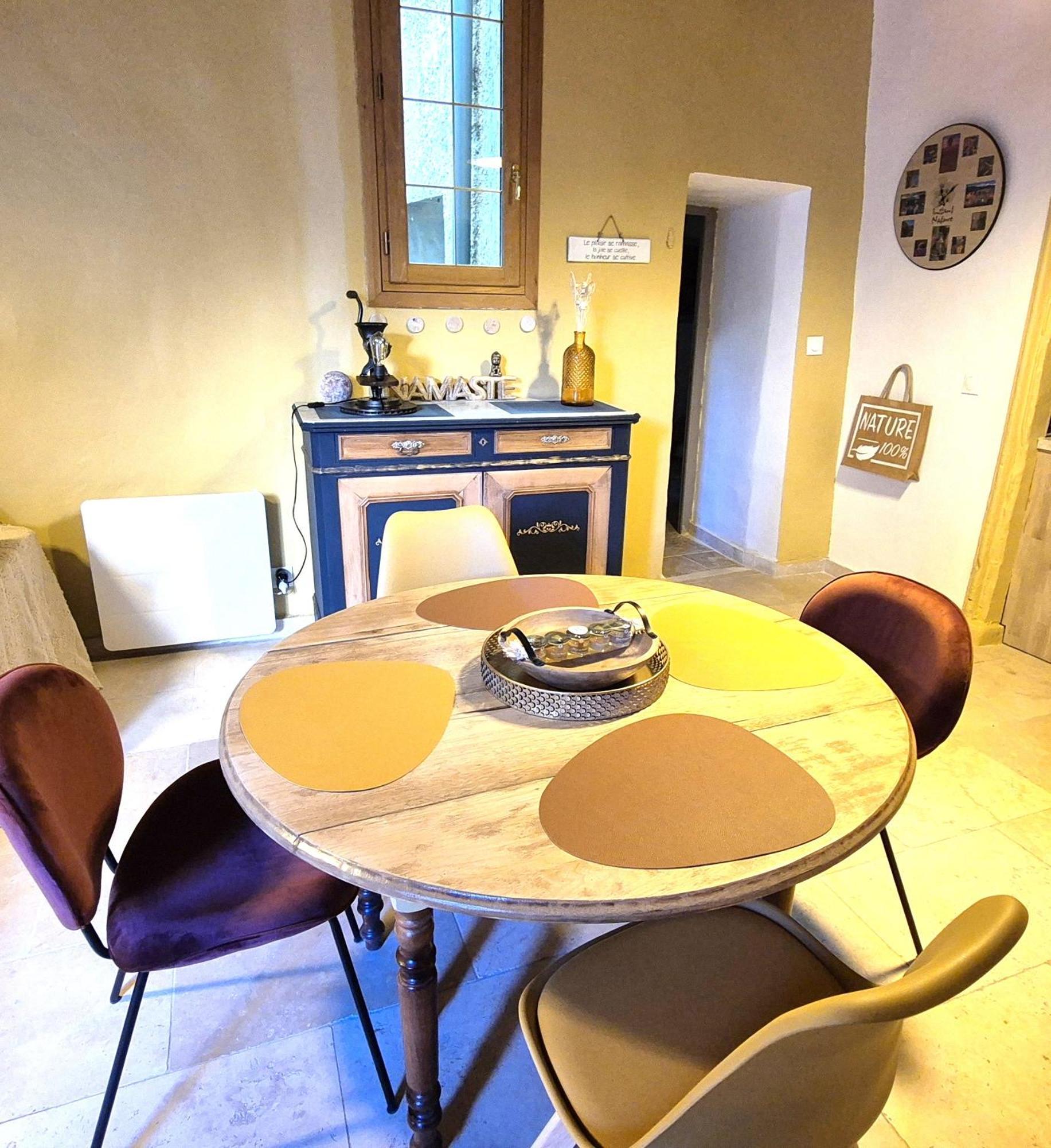 Au Lys Rose Apartment